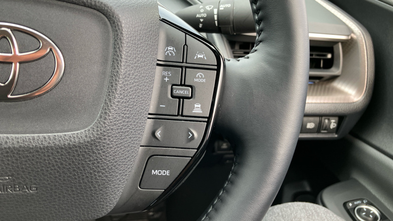 Toyota Prius 2.0 PHEV Design 5dr CVT Hatchback